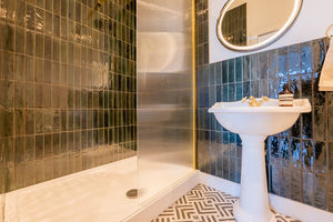 Photo 9- click for photo gallery